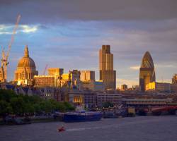 Low-cost accommodation drives London hotel boom